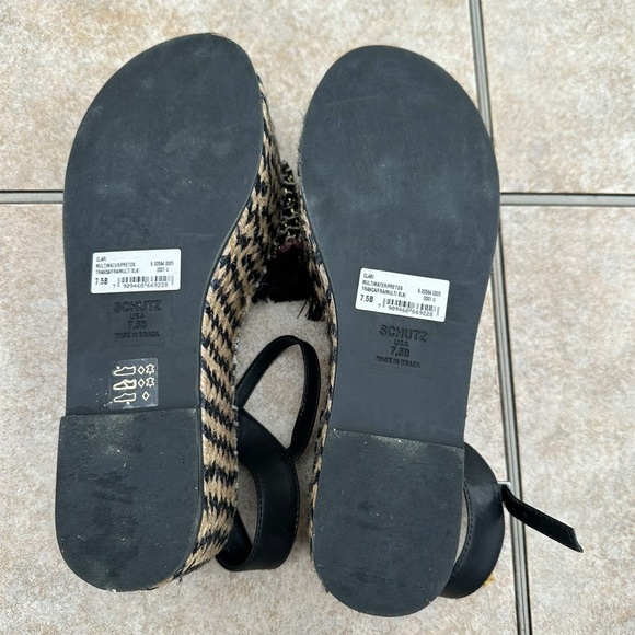 Schutz Sandals - Picture 13 of 14